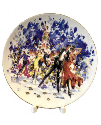LOMONOSOV IMPERIAL PORCELAIN DECORATIVE WALL PLATE TANGO ON THE RED SQUARE (2) 195 mm 7.7"