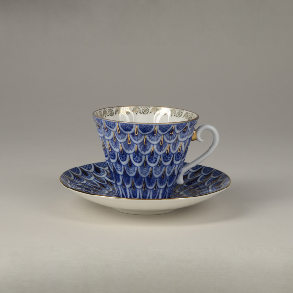 Forget-Me-Not Tea Cup and Saucer, Radial Shape