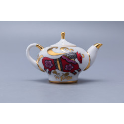 Red Horse Teapot, Novgorod Shape