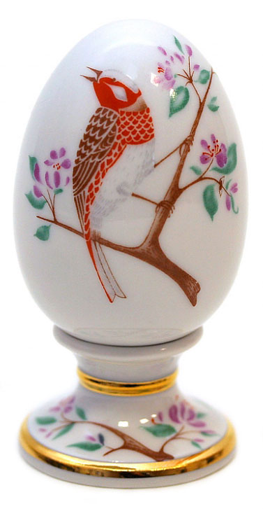 Easter Egg on Stand Bunting Bird Lomonosov Porcelain