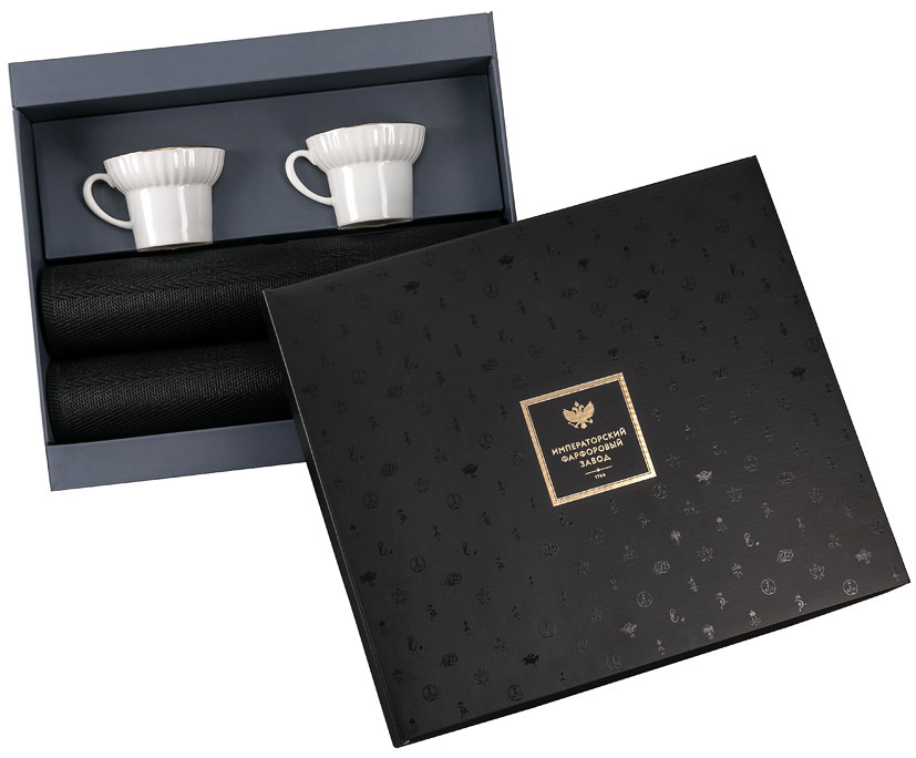 Lomonosov Porcelain Gift Set: 2 Cups Wave Gold Edging and 2 Serving Napkin Mats