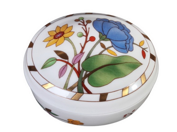 Porcelain Treasure Jewellery Oval Box Peony